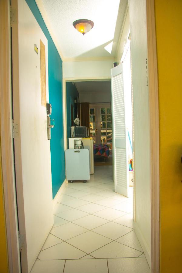E 20 Mystic Ridge Ocho Rios Apartment Exterior photo